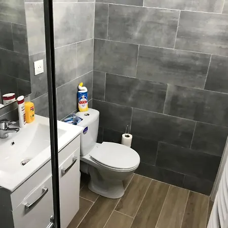 Apartment Centre