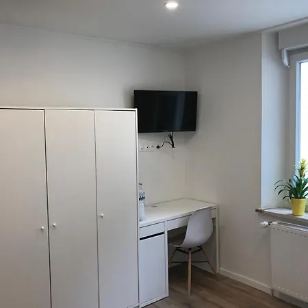 Apartment Centre *